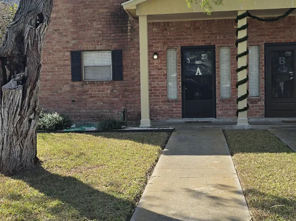 5149 Middlecoff Rd #A, Corpus Christi, TX 78413