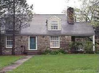 6001 Alhambra Dr, Mission, KS 66205