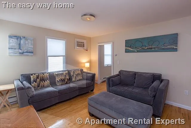 36 Florence St #1 — Photo 4