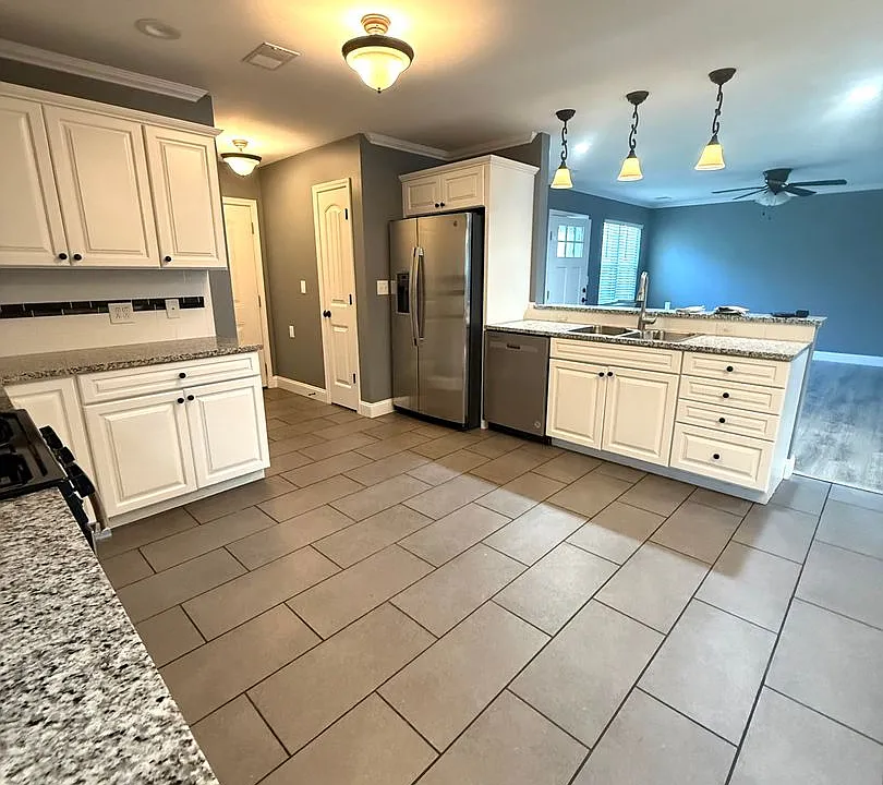 416A Elm St