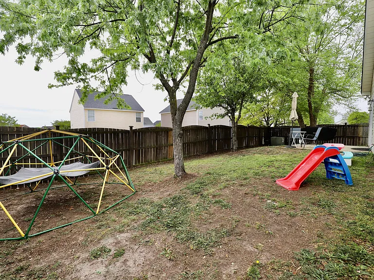 1116 Waverly Place Dr — Photo 53