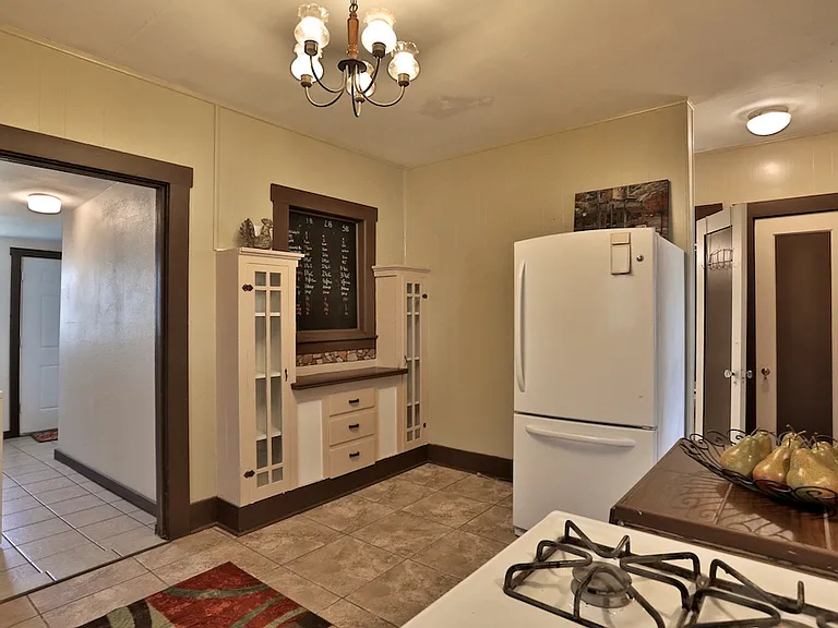 825 Palm St — Photo 16