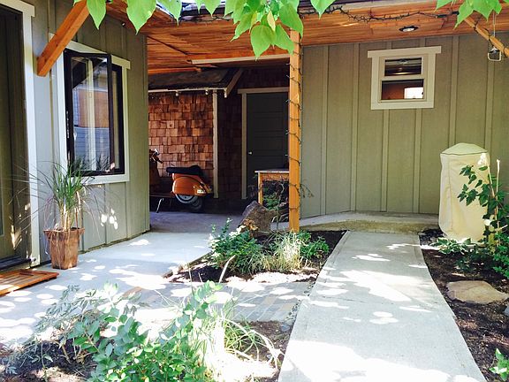 Studio and breezeway