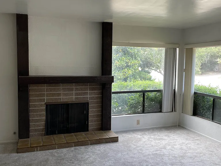 405 Golden West Ave — Photo 4