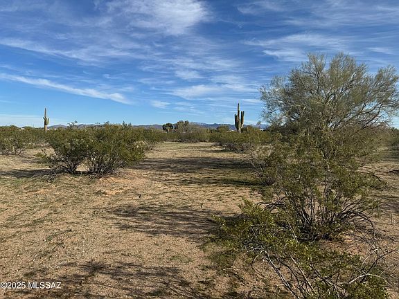 5th image of E Escondido Way #0