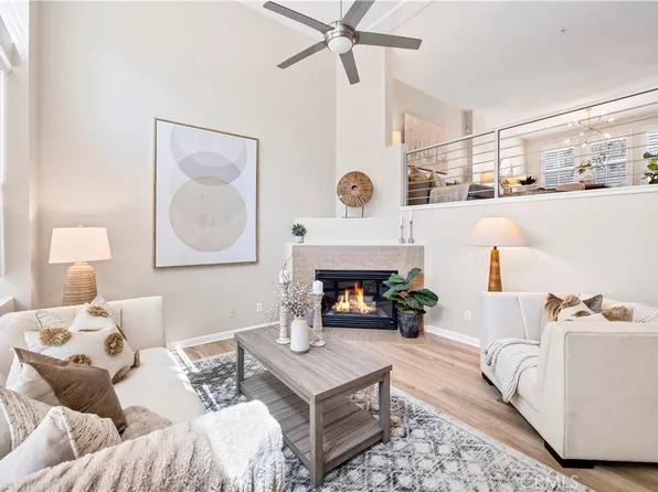 452 E Jeanette Ln, Santa Ana, CA 92705