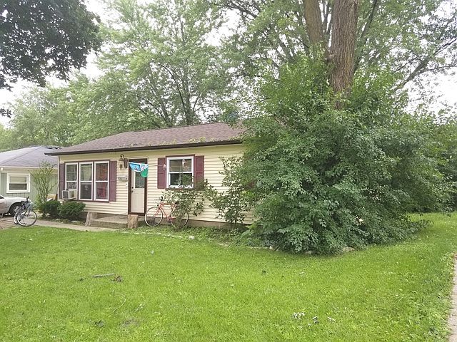 2nd image of 436 N Pershing Ave