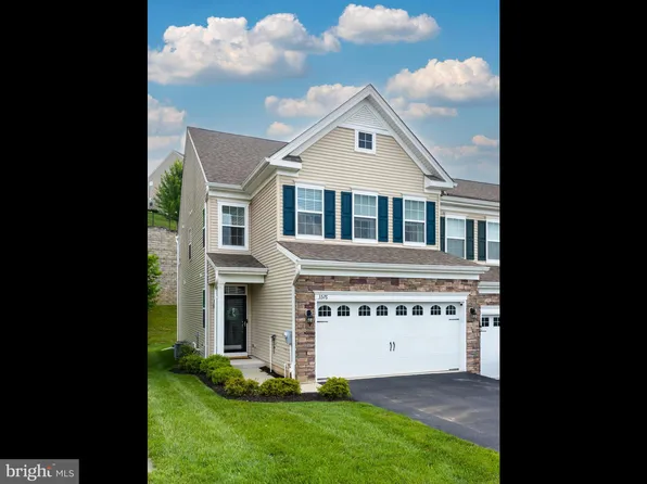 3576 Muirwood Dr, Newtown Square, PA 19073