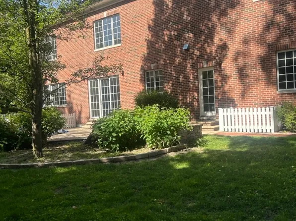 73 Locust Rd, Winnetka, IL 60093