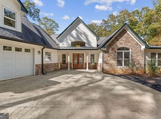 705 Brown Deer Dr, Talking Rock, GA
