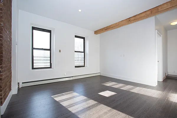 Rented by REAL New York | media 20