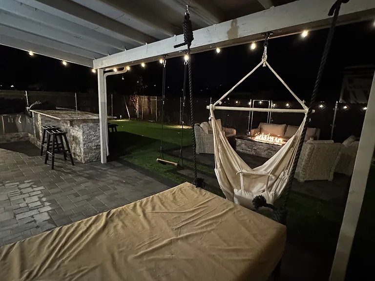 3732 N Taylor Dr — Photo 41