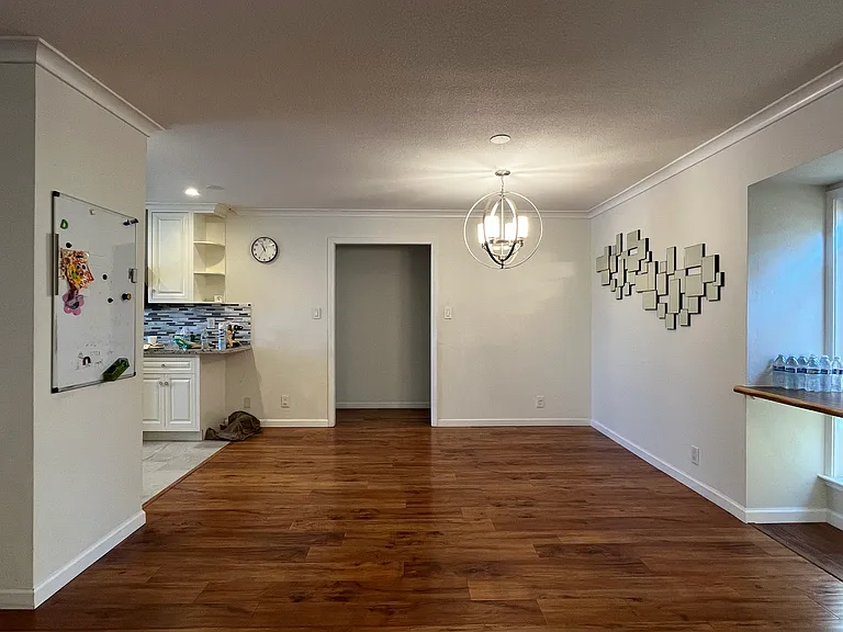 2090 Morrill Ave — Photo 6