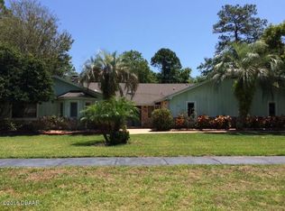 561 Pelican Bay Dr, Daytona Beach, FL 32119