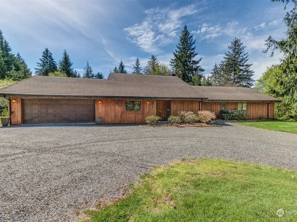 9018 W Meadow Lake Drive, Snohomish, WA 98290