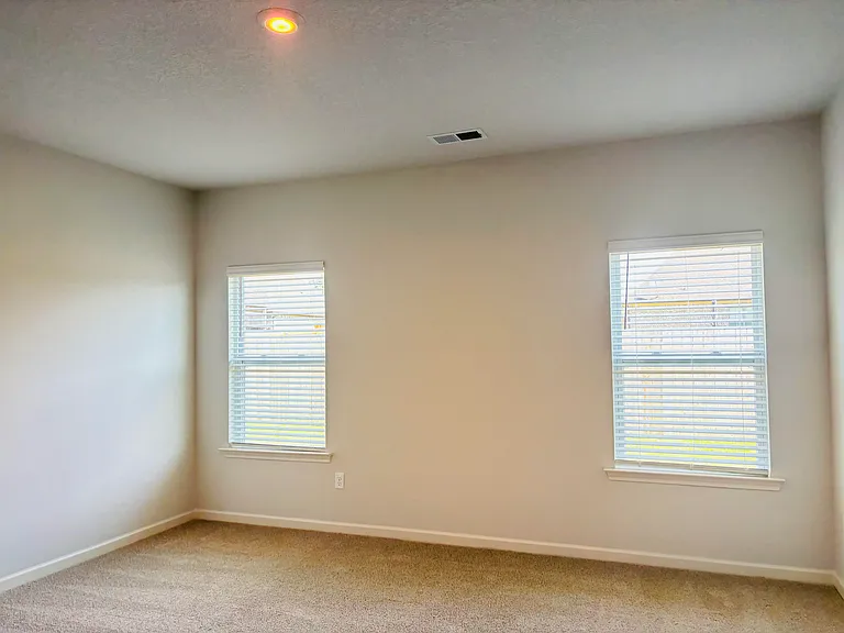 45 Kipling Dr — Photo 12
