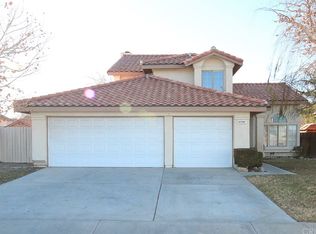 43707 7th St E, Lancaster, CA 93535