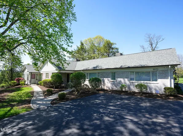 2571 Blairmont Ter, Hollidaysburg, PA 16648