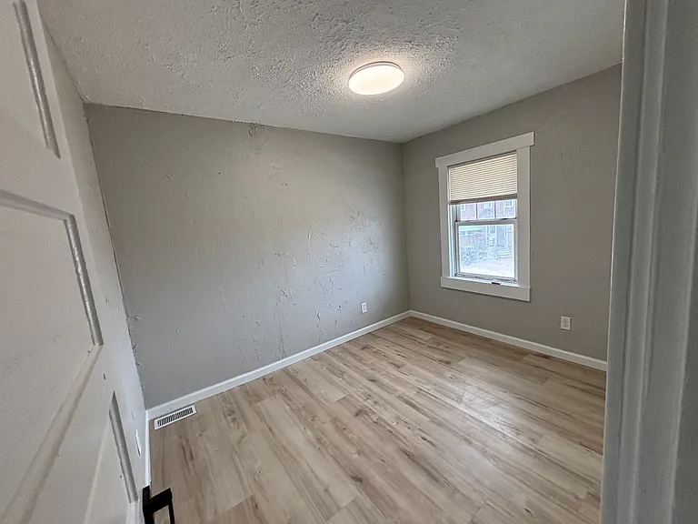 444 Ohio Ave — Photo 10