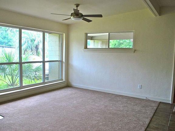3rd image of 708 Woodland Dr