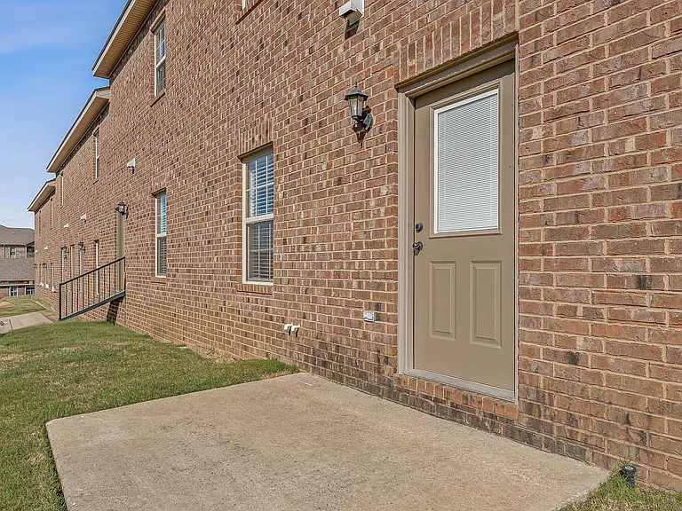 Back Patio| Deerfield Crossing| Townhome