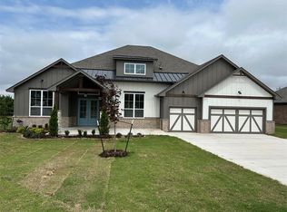 10165 NW 100th St, Yukon, OK 73099