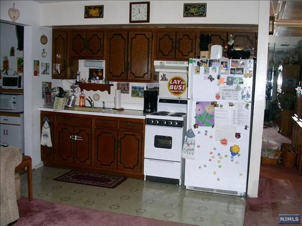 310 Spring Valley Rd, Paramus, NJ 07652 Zillow