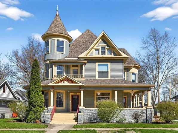 305 S Bluff St, Monticello, IN 47960