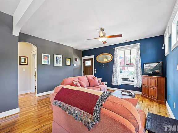5th image of 114 W Piedmont Ave