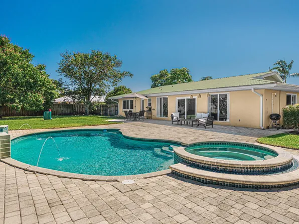 2077 SE Harding Street, Port St Lucie, FL 34952