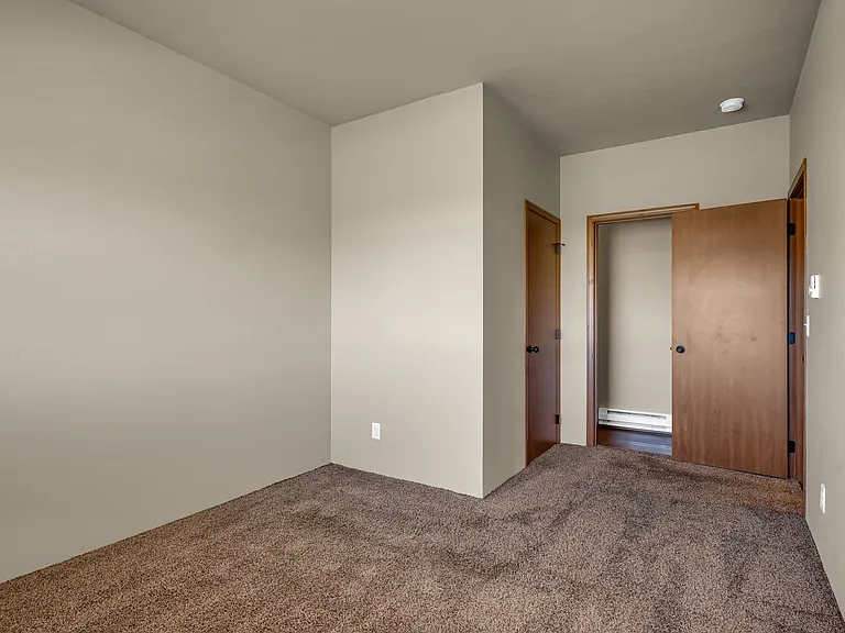 The Blake Apartments — Photo 32