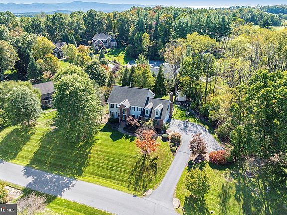 2nd image of 3525 Traveler Rd