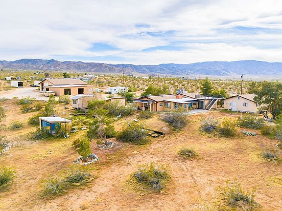 3rd image of 5975 Desert Star Rd