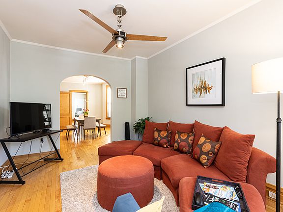 3rd image of 2837 N Southport Ave #1