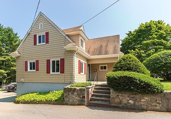 3rd image of 71 Margin St