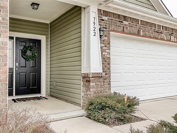 2nd image of 7922 Housefinch Ln