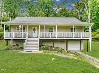125 Ferrett Rd, Dingmans Ferry, PA 18328