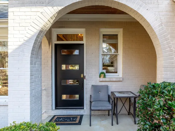 109 Cardiff Pl, Chapel Hill, NC 27516