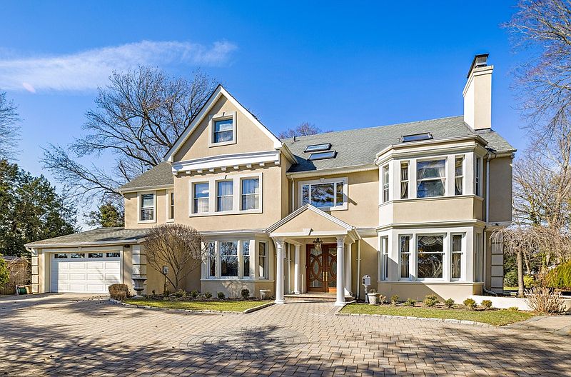 1st image of 120 Everit Ave