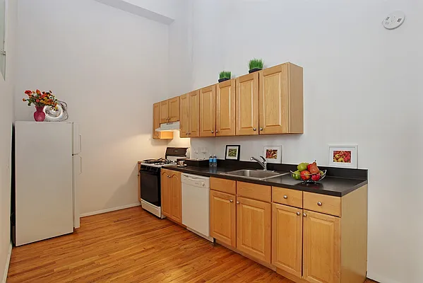 Rented by Corcoran | media 39