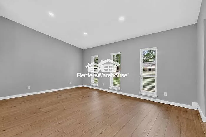 1207 Creekwood Ct — Photo 7