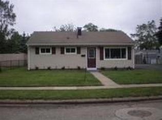 238 Dellwood Dr, Fairborn, OH 45324