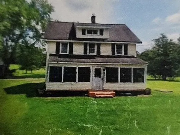 371 Colts Neck Rd, Farmingdale, NJ 07727