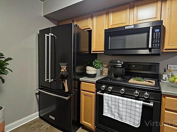 4th image of 101 Ashland Ave APT 2N