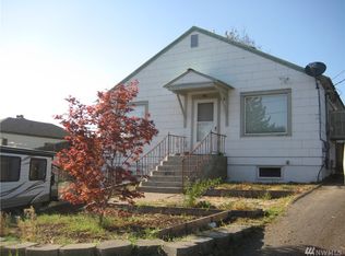 411 E Dewberry Ave, Omak, WA 98841