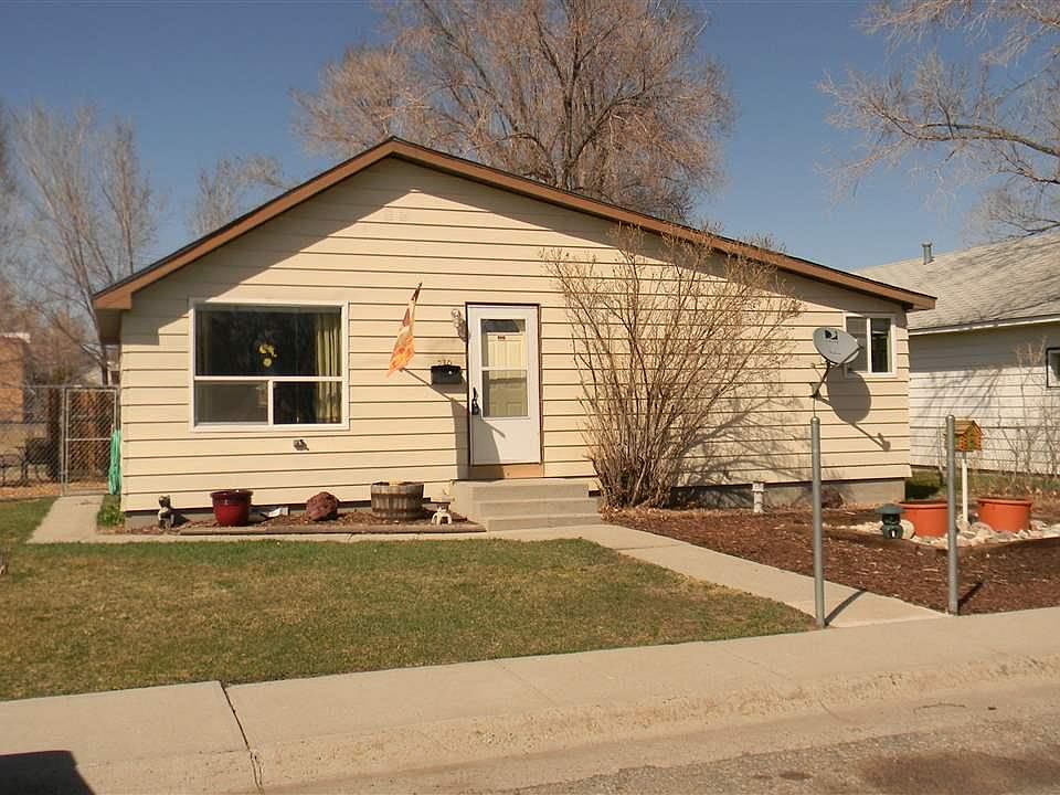 1st image of 230 W Jefferson Ave