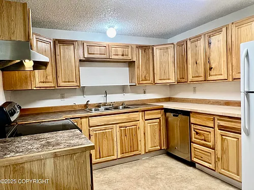 17922 Hillcrest Dr #2 Photo 1
