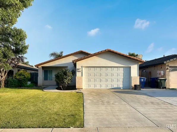 5813 Siena Ln, Bakersfield, CA 93308