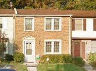 8332 Bark Tree Ct, Springfield, VA 22153