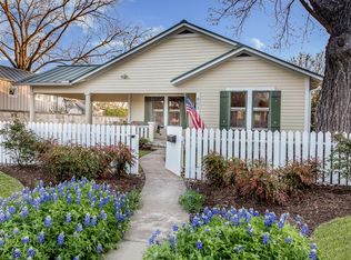 803 W Austin St, Fredericksburg, TX 78624